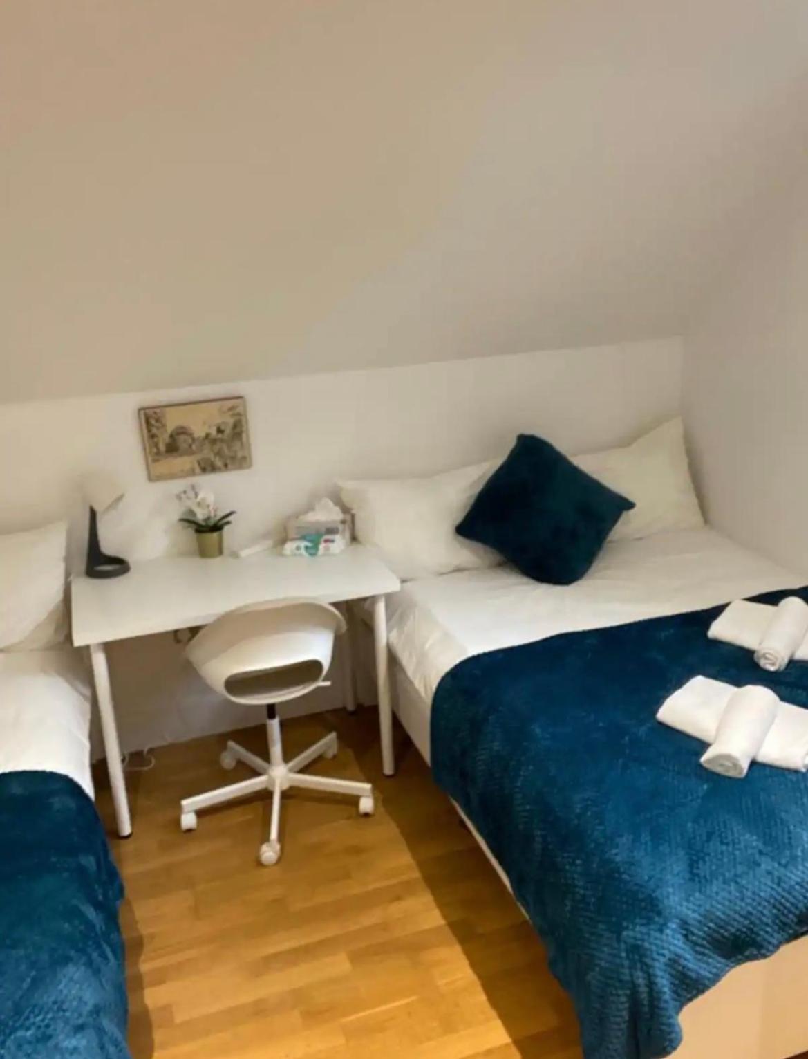 Homestay Lovely Private In Euston,