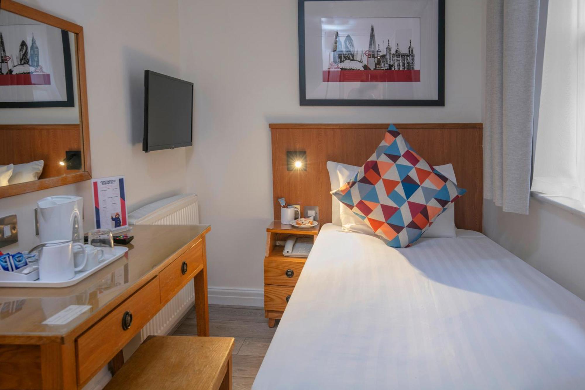Hotel Queensway Hotel, Sure Collection By Western