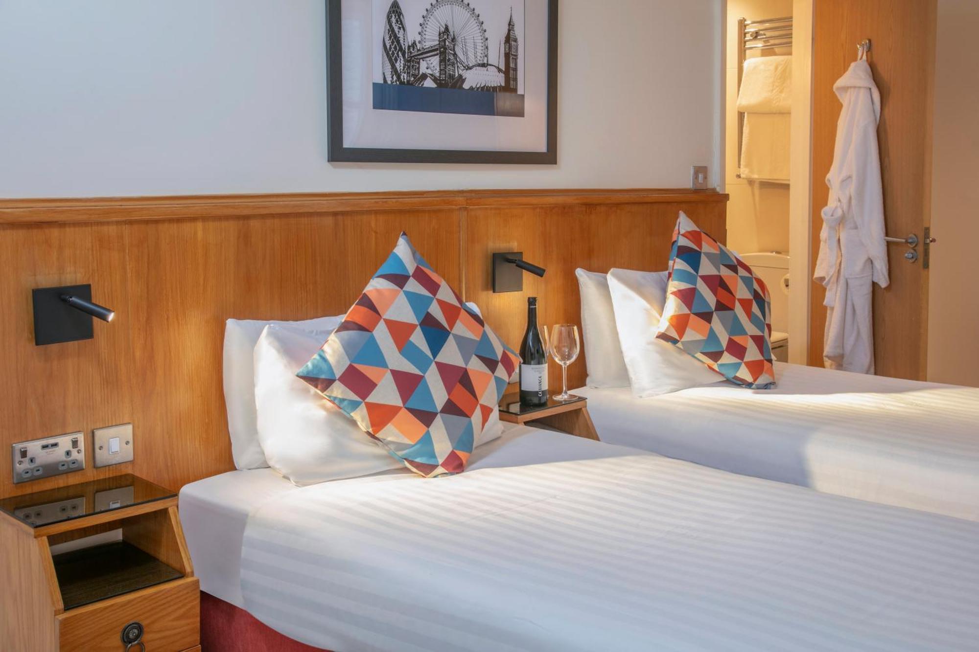Queensway Hotel, Sure Collection By Western London