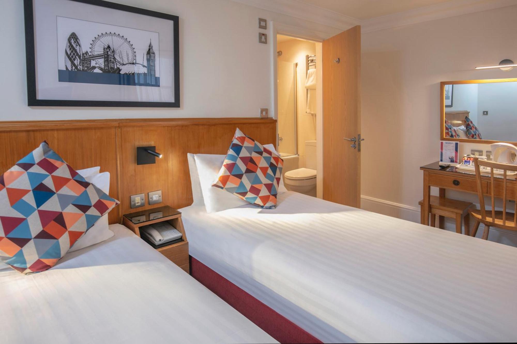 Hotel Queensway Hotel, Sure Collection By Western