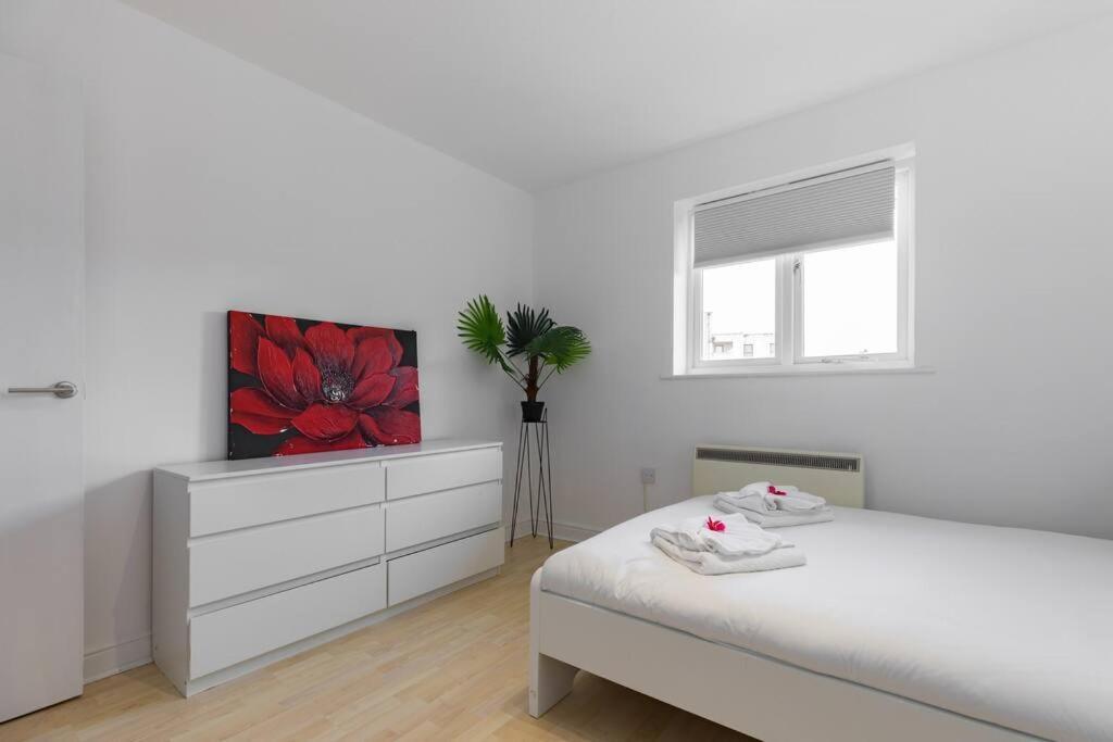 Modern 2br - 25min To Londen