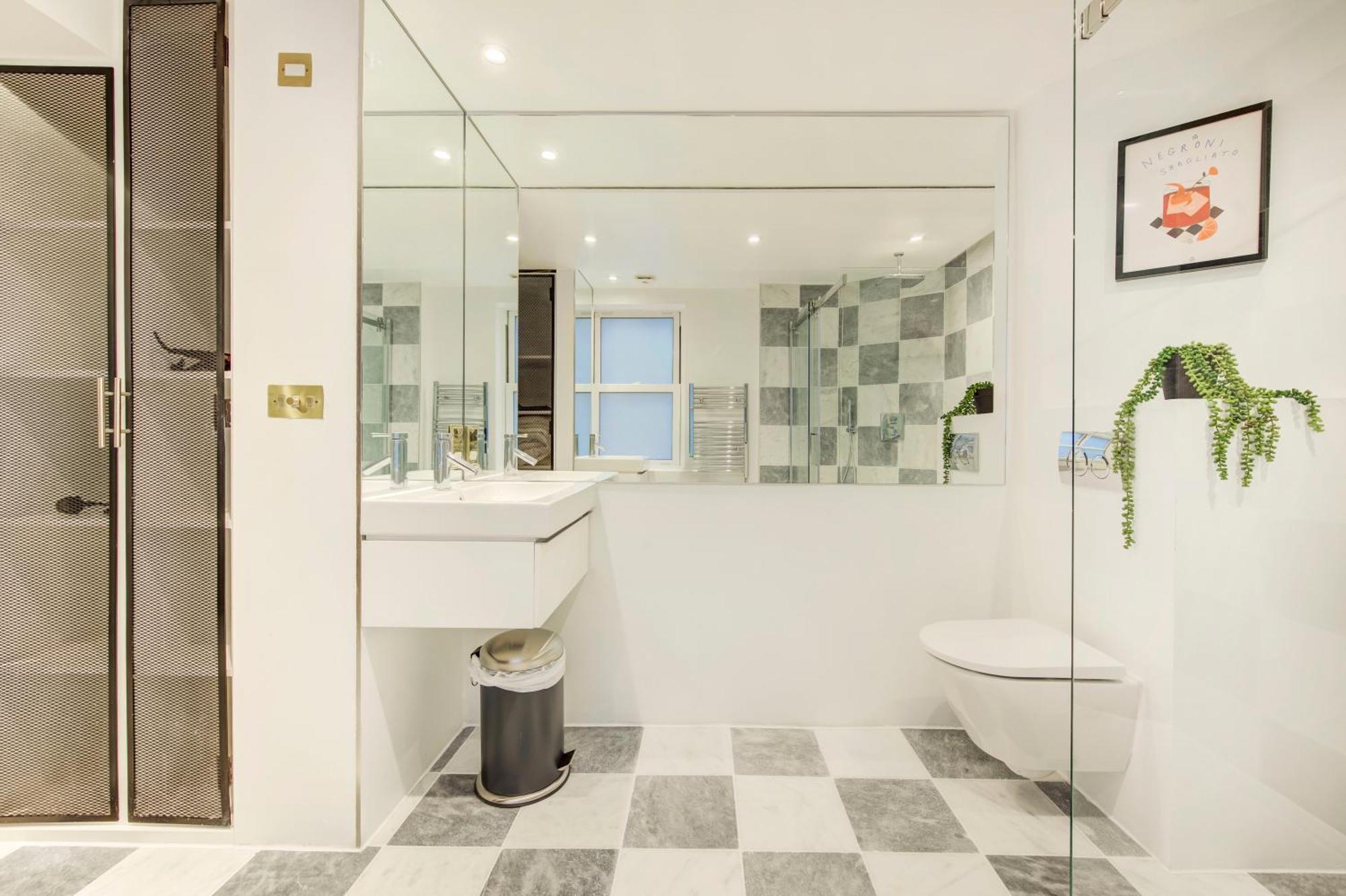 Prime Location Marylebone 4 Bed Designer Flat * Londen