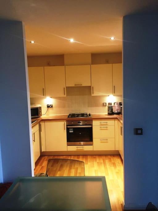 Apartment 1 Bedroom Flat Near Excel, O2, Canary Wharf -