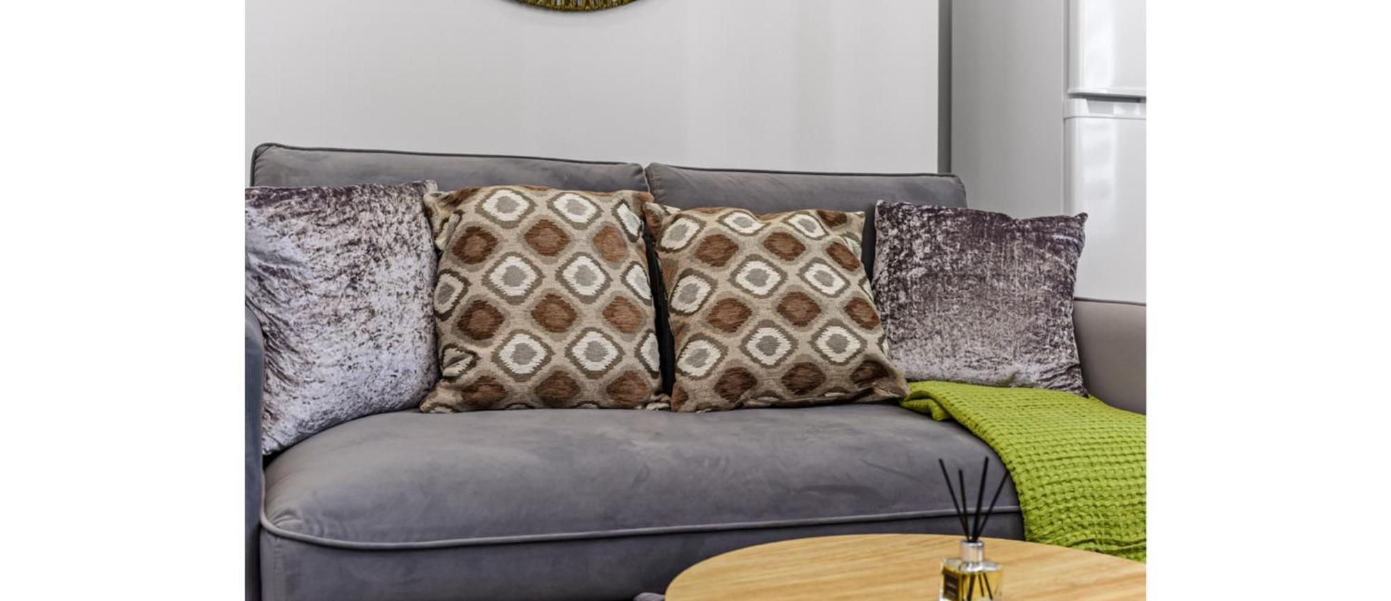2-bedroom Thameside Getaway Londen