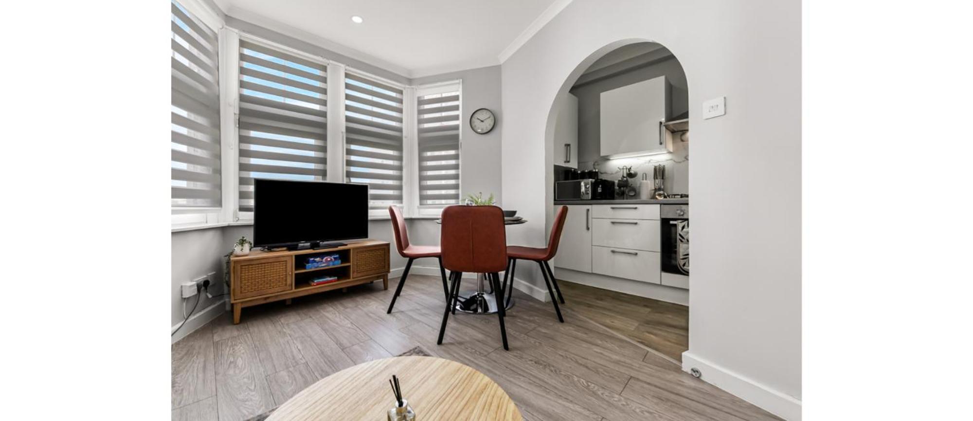 2-bedroom Thameside Getaway Appartement Londen
