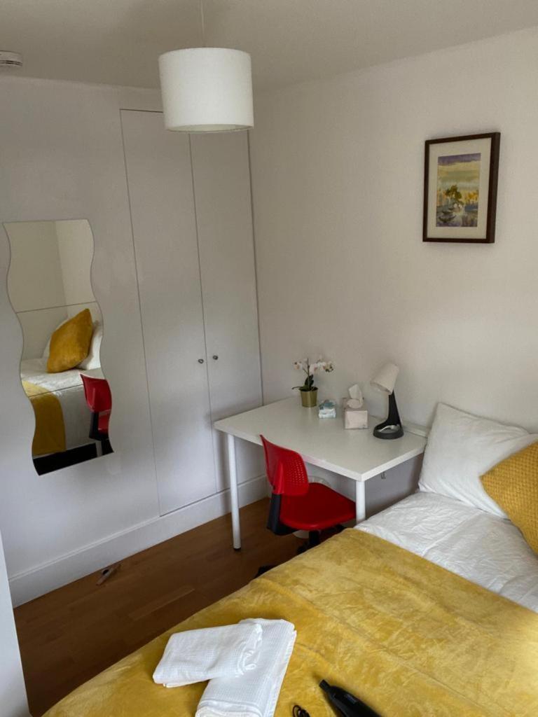 Lovely Private In Euston, * London