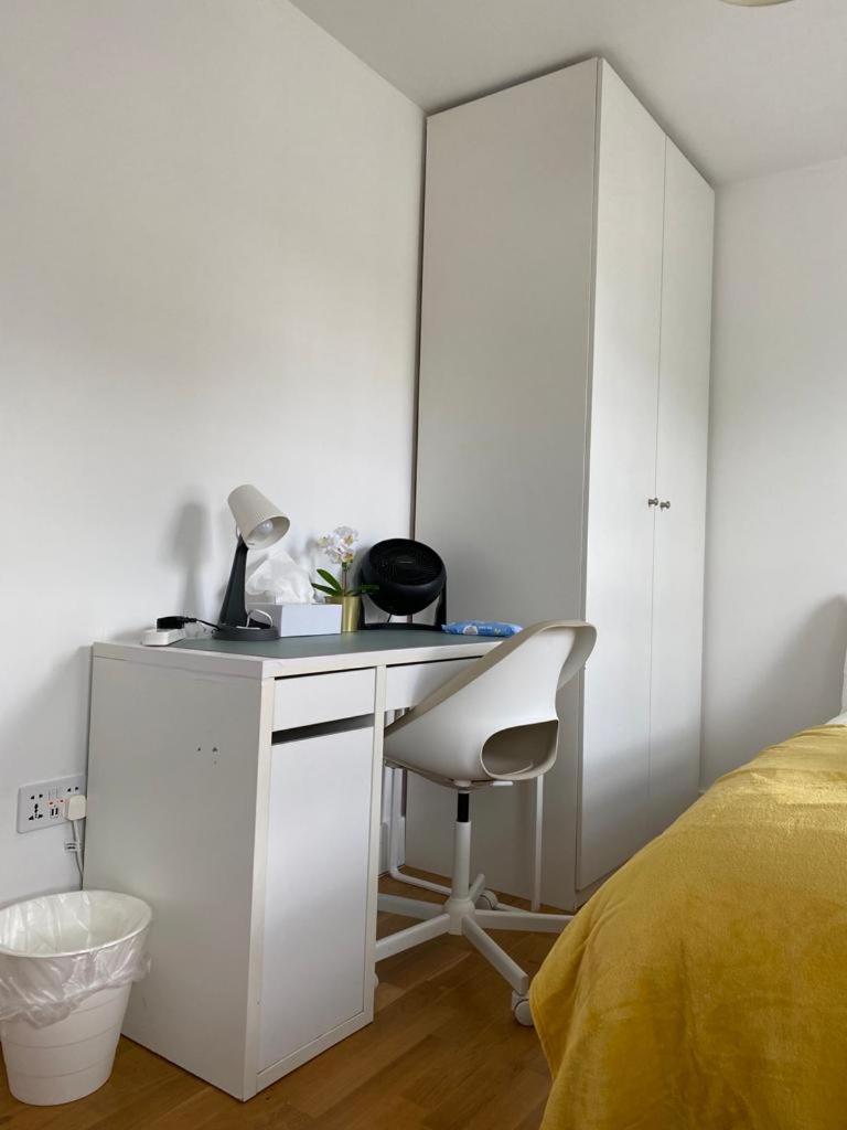 Lovely Private In Euston, * London