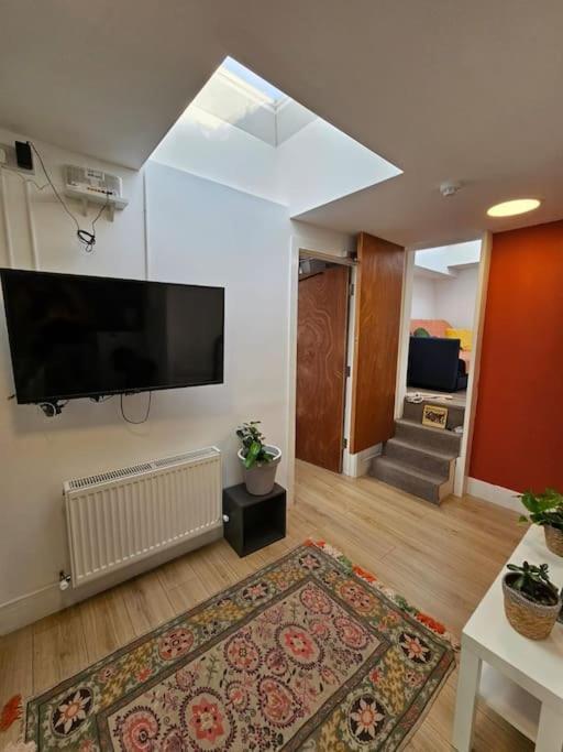 Apartamento West Kensington Bright Flat Londres