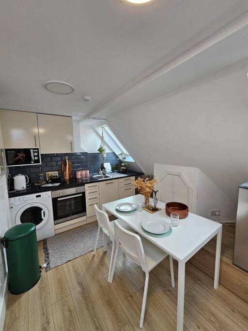 Apartamento West Kensington Bright Flat Londres