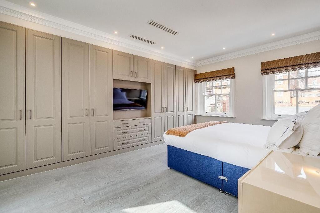 Apartment Elegantly Designed Belgravia Townhouse *