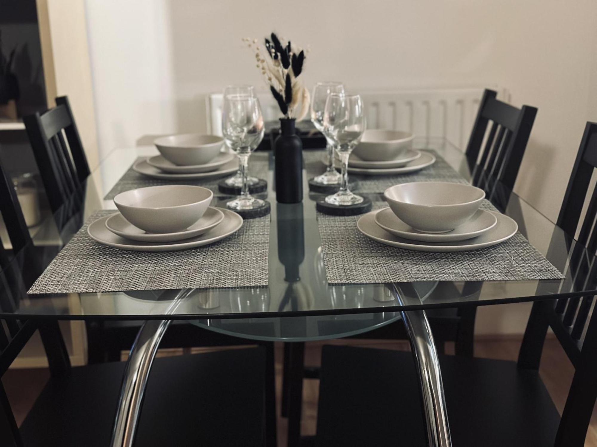 Apartment Captivating 2-bed In Canary Wharf *