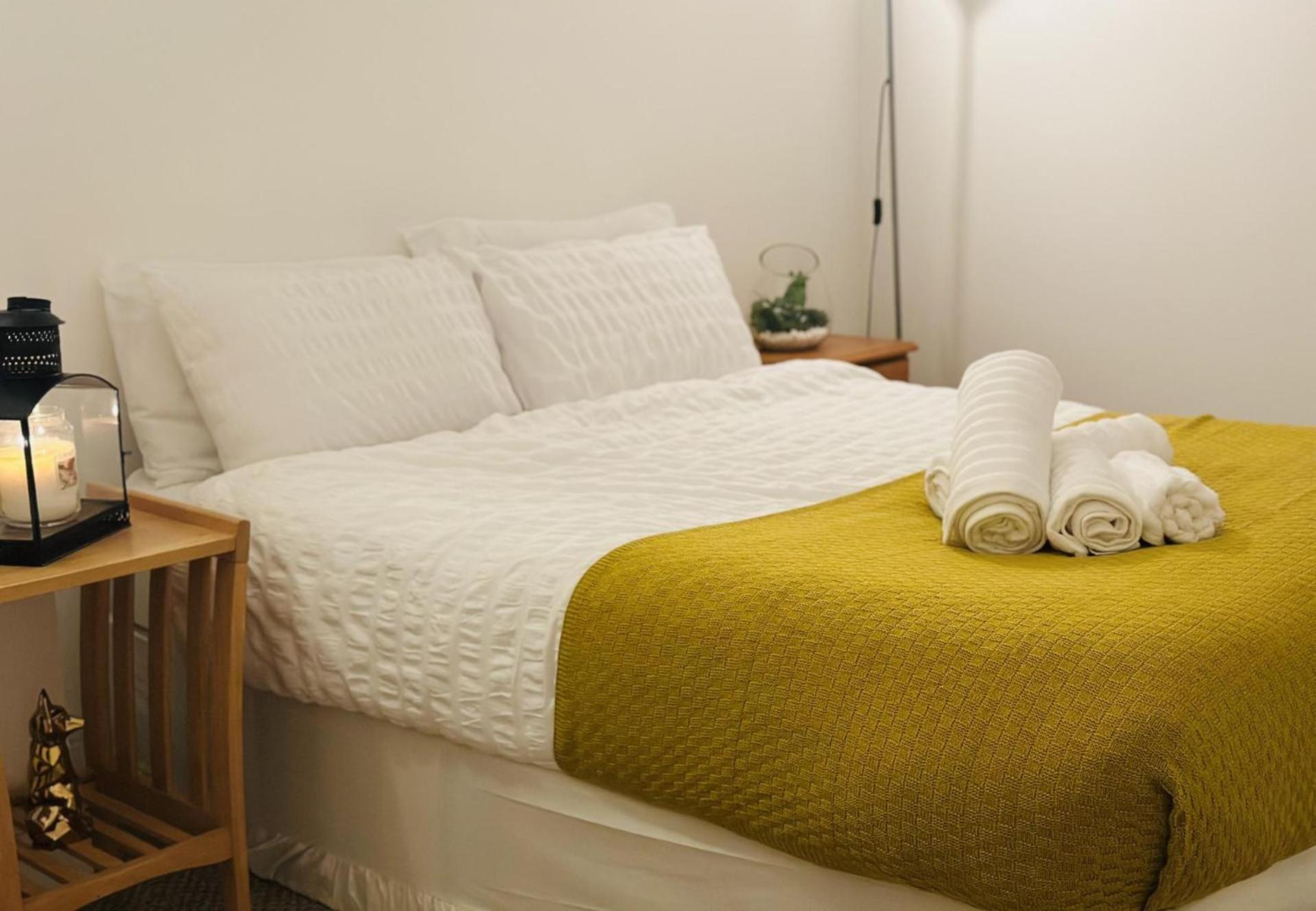 Apartment Captivating 2-bed In Canary Wharf London