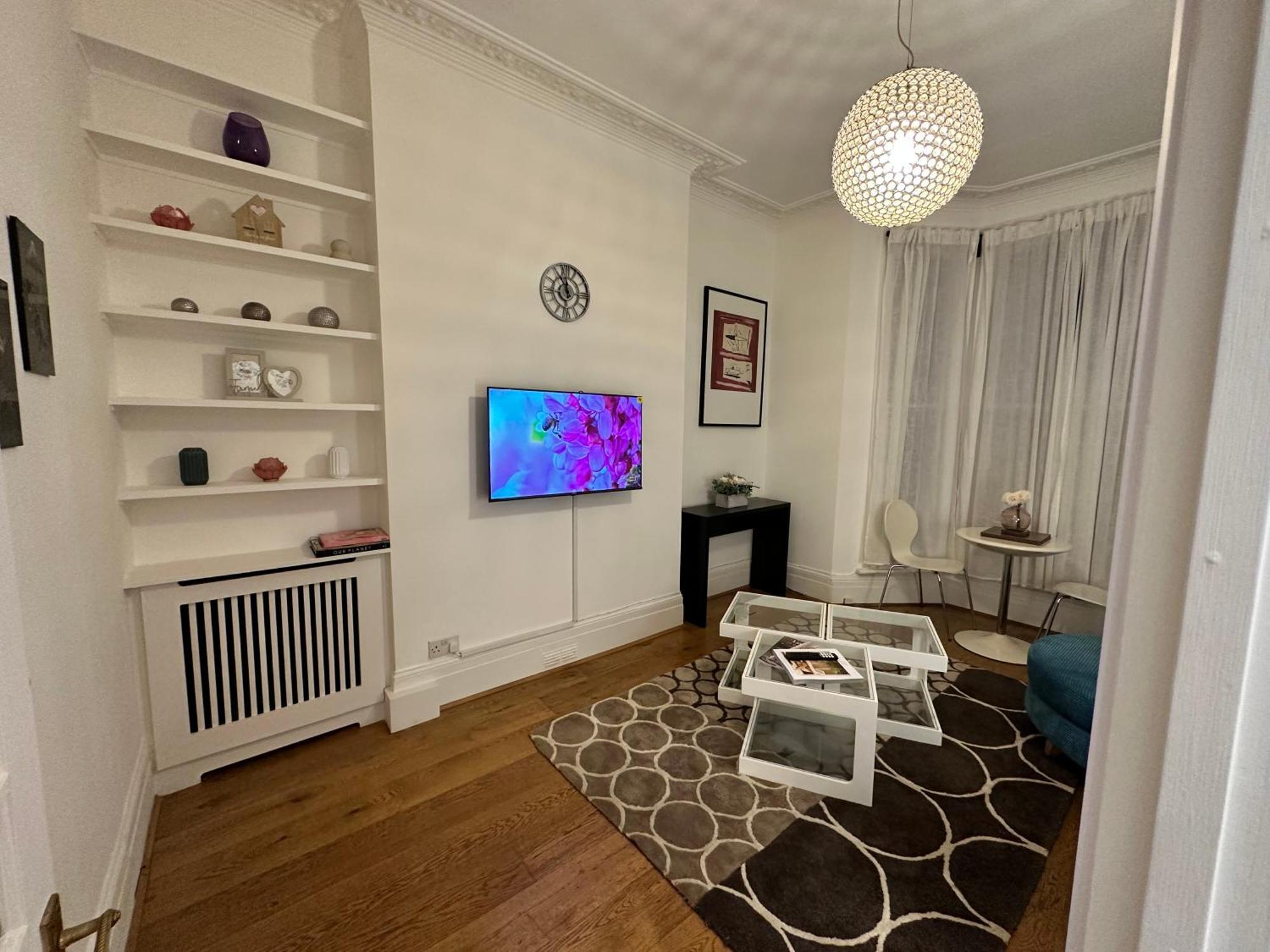 Cosy One Bedroom Flat * Londen
