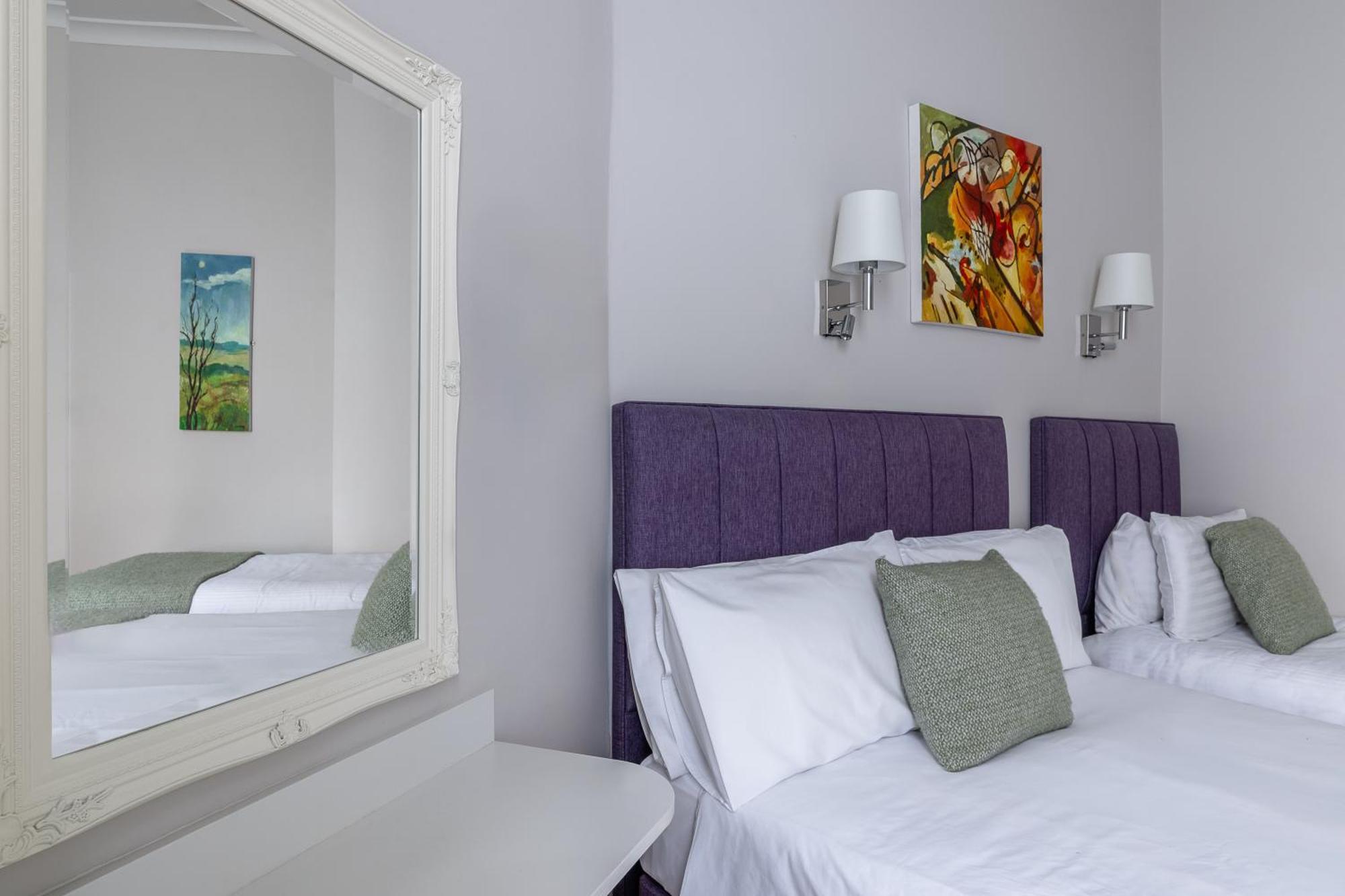 Hotel Harlingford London