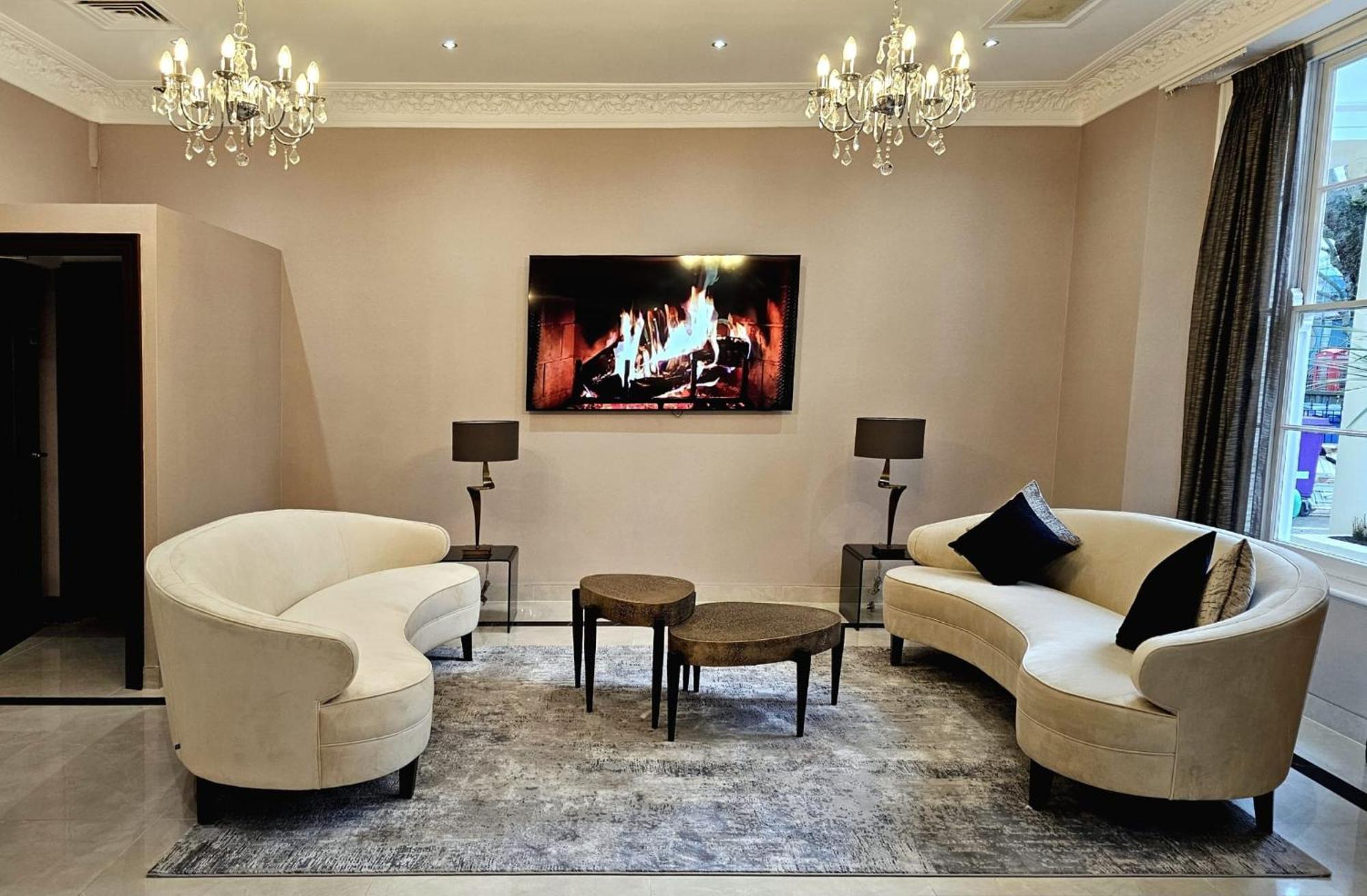 Hyde Park International 4* London