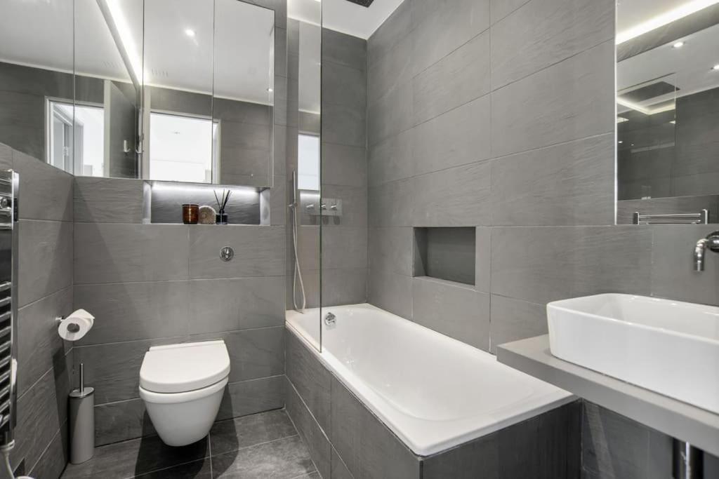 Notting Hill Stylish One Bedroom Apartment London