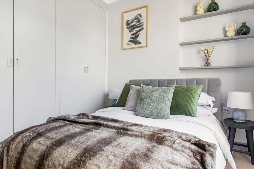 Notting Hill Stylish One Bedroom Apartment