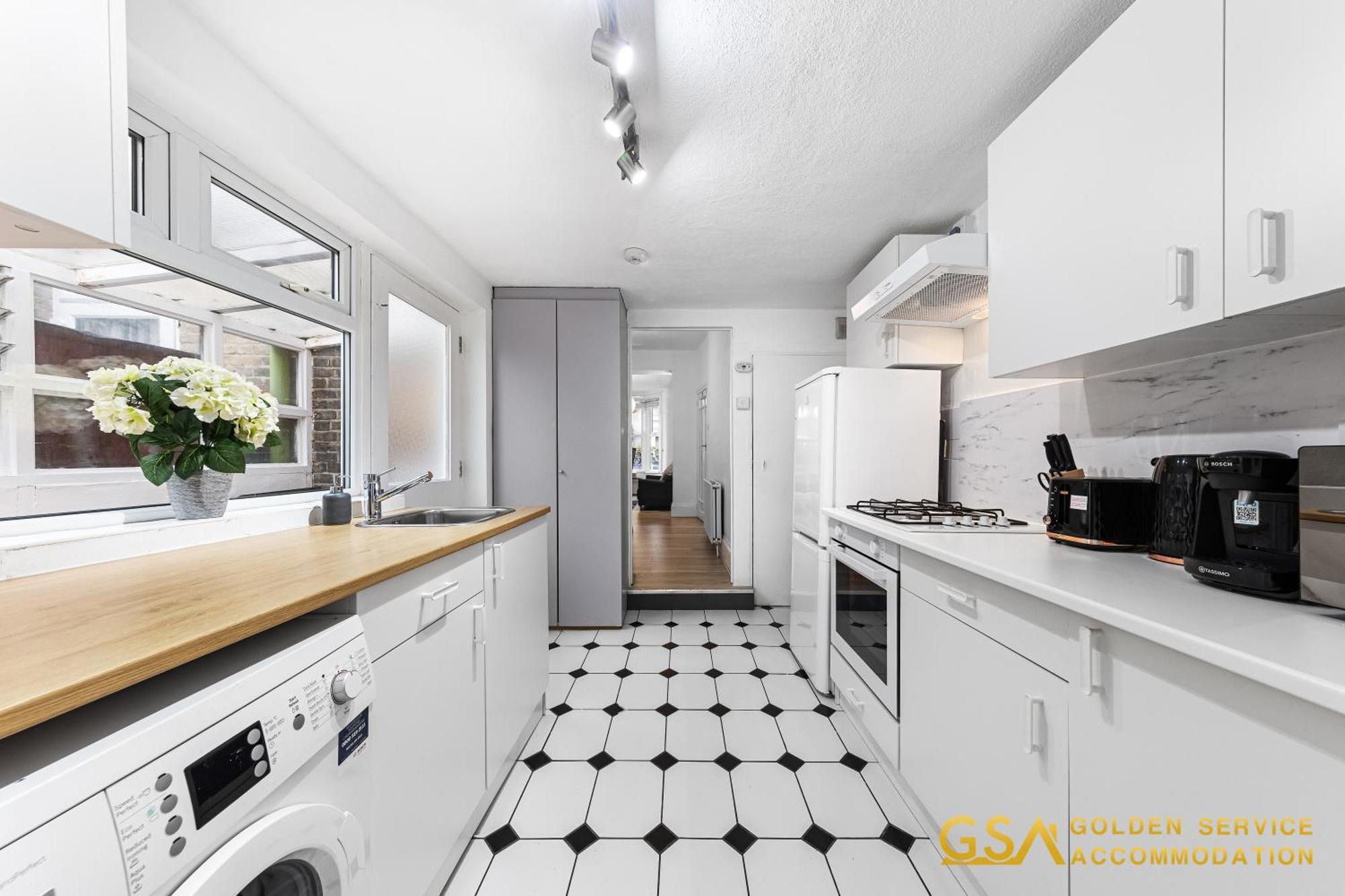 Ferienhaus Stylist And Cosy 3 Bed House Leytonstone Sleeps 7 *