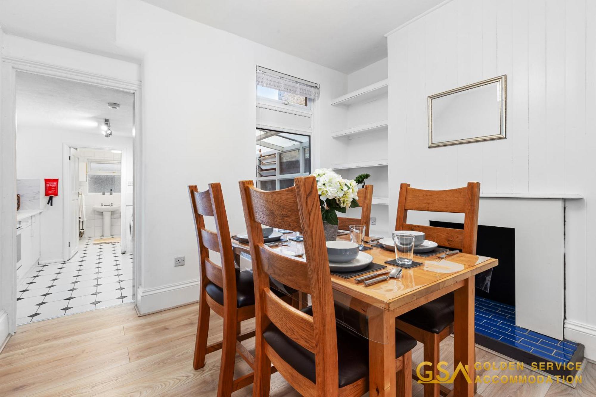 Ferienhaus Stylist And Cosy 3 Bed House Leytonstone Sleeps 7 *