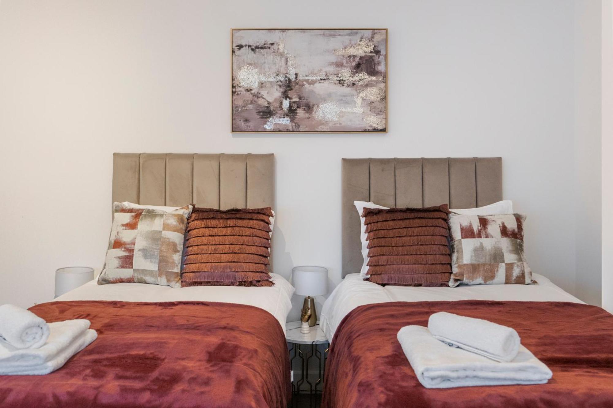 Apartment Modern 3 Min Walk To Tube Station Nw11 London