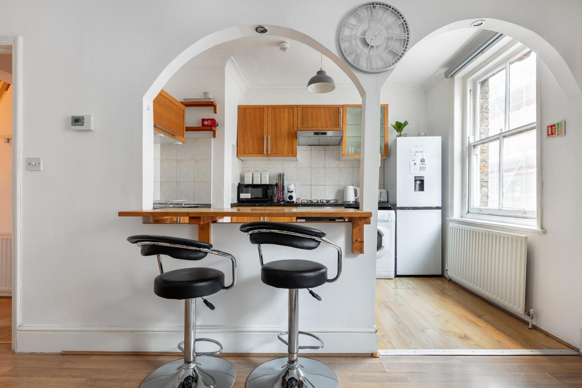 Gorgeous One Bed Aircon In The Heart Of Apartment *
