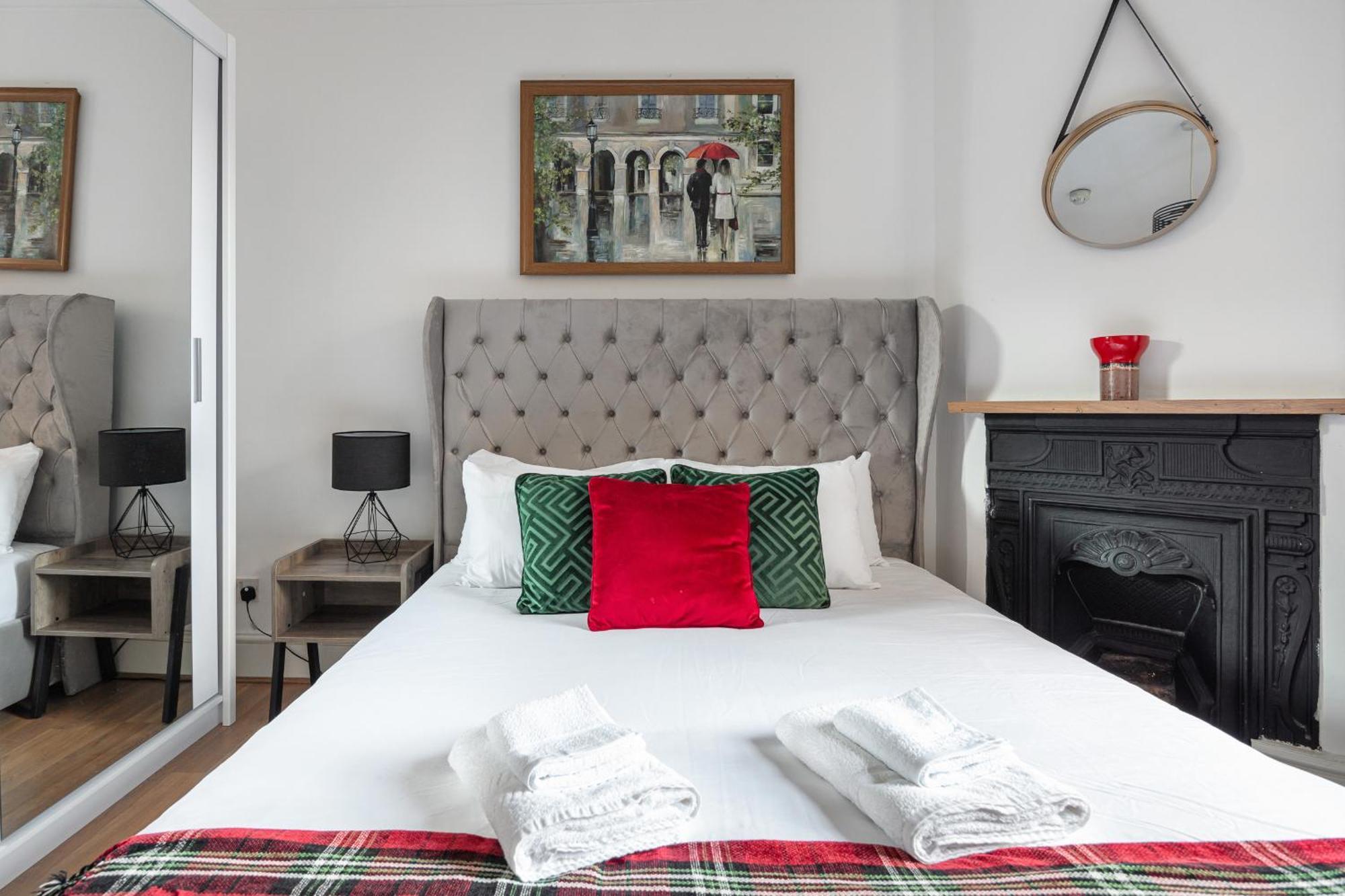 Gorgeous One Bed Aircon In The Heart Of Apartment