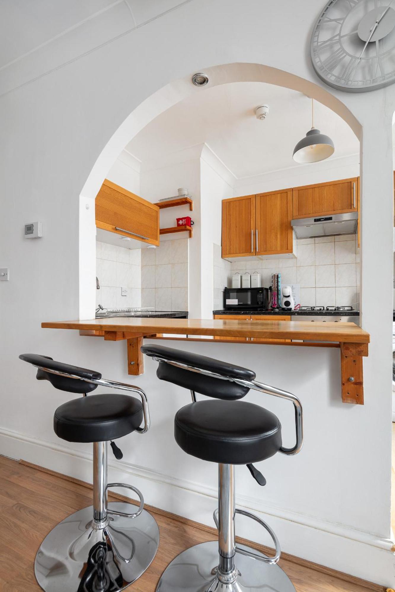 Gorgeous One Bed Aircon In The Heart Of