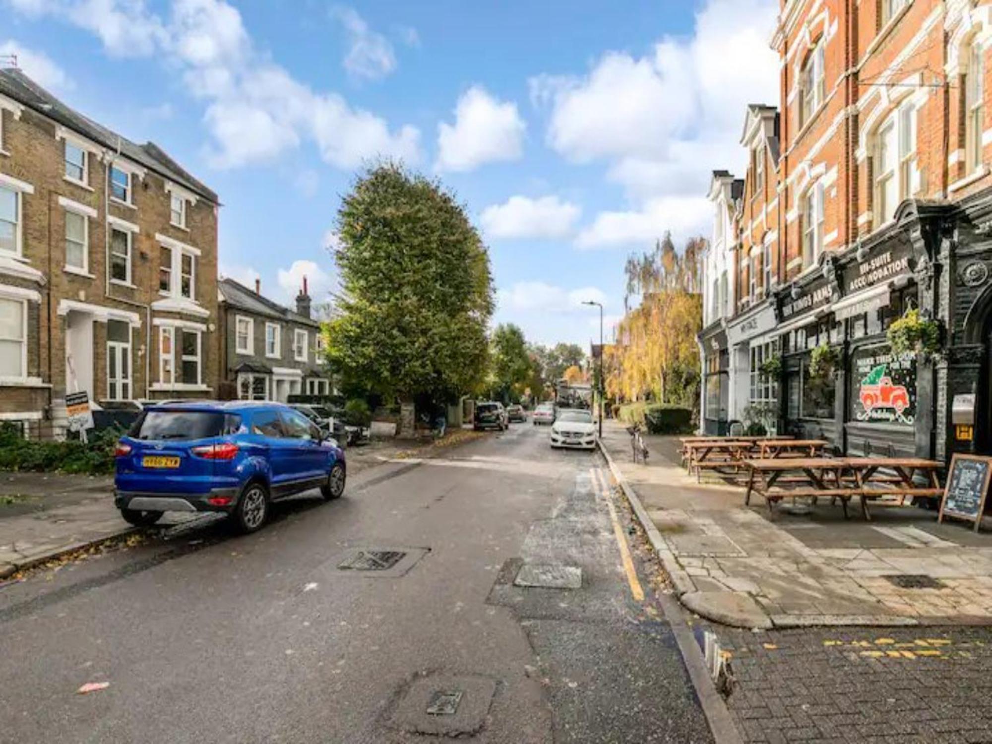 Ealing Queen Of The Suburbs One Bedroom Pass The Keys * Londres