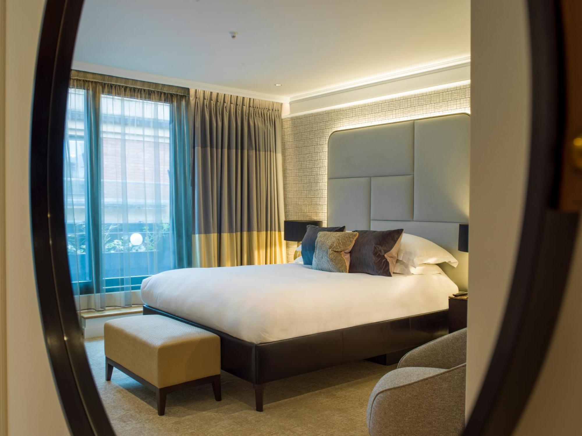 The Guardsman - Preferred And Hotel