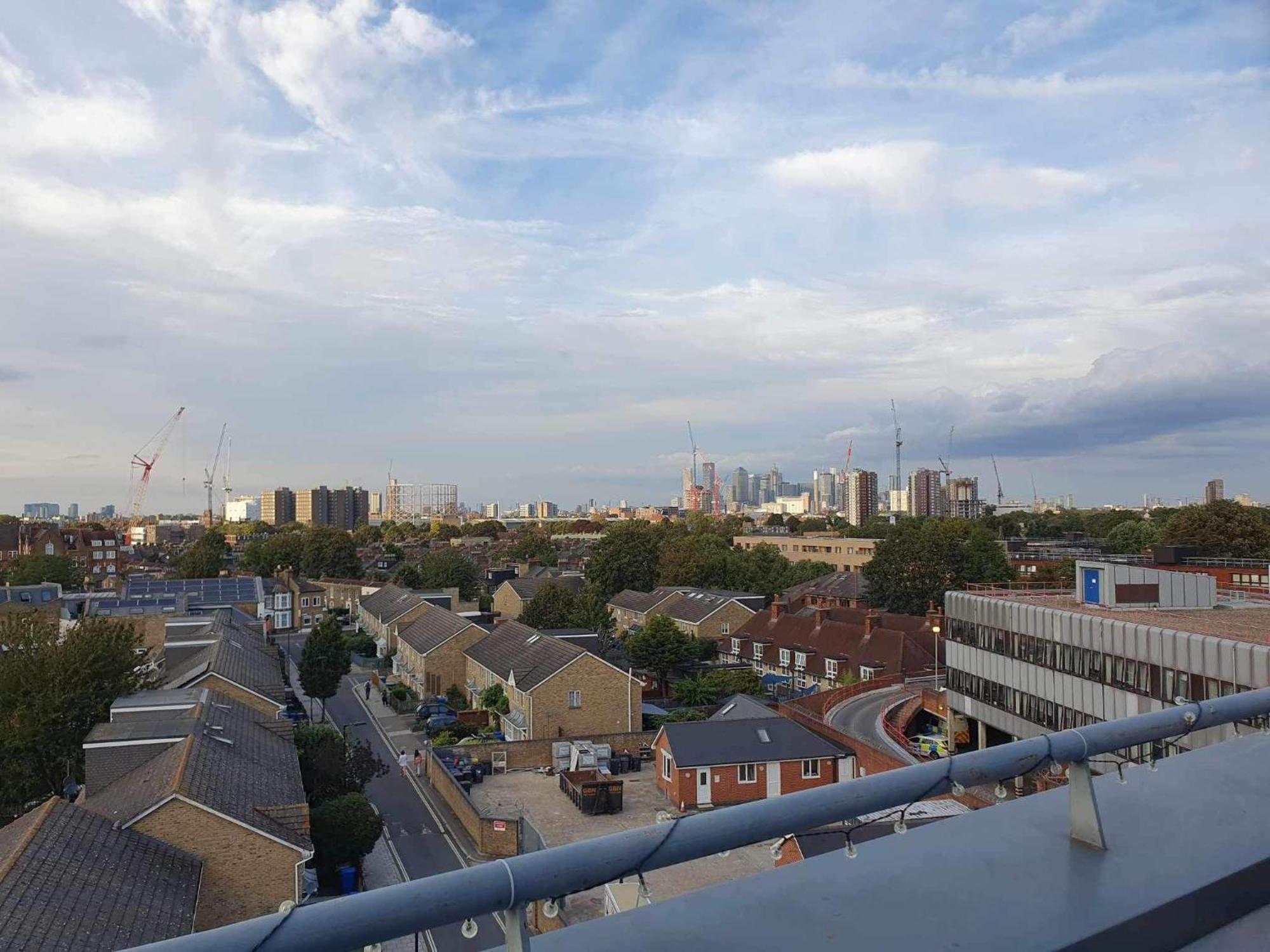 One Bedroom With Great Views * Londen