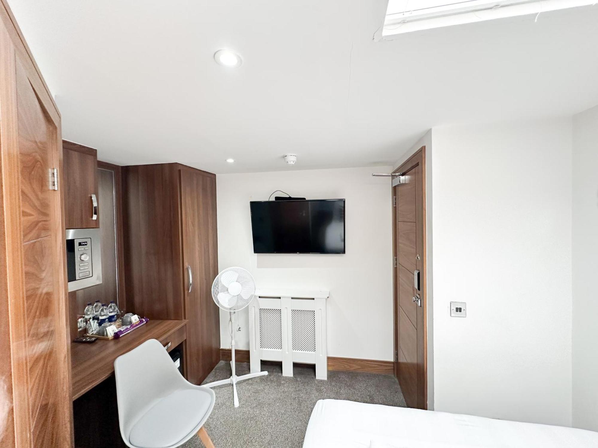 205 Earls Court Gasthof *