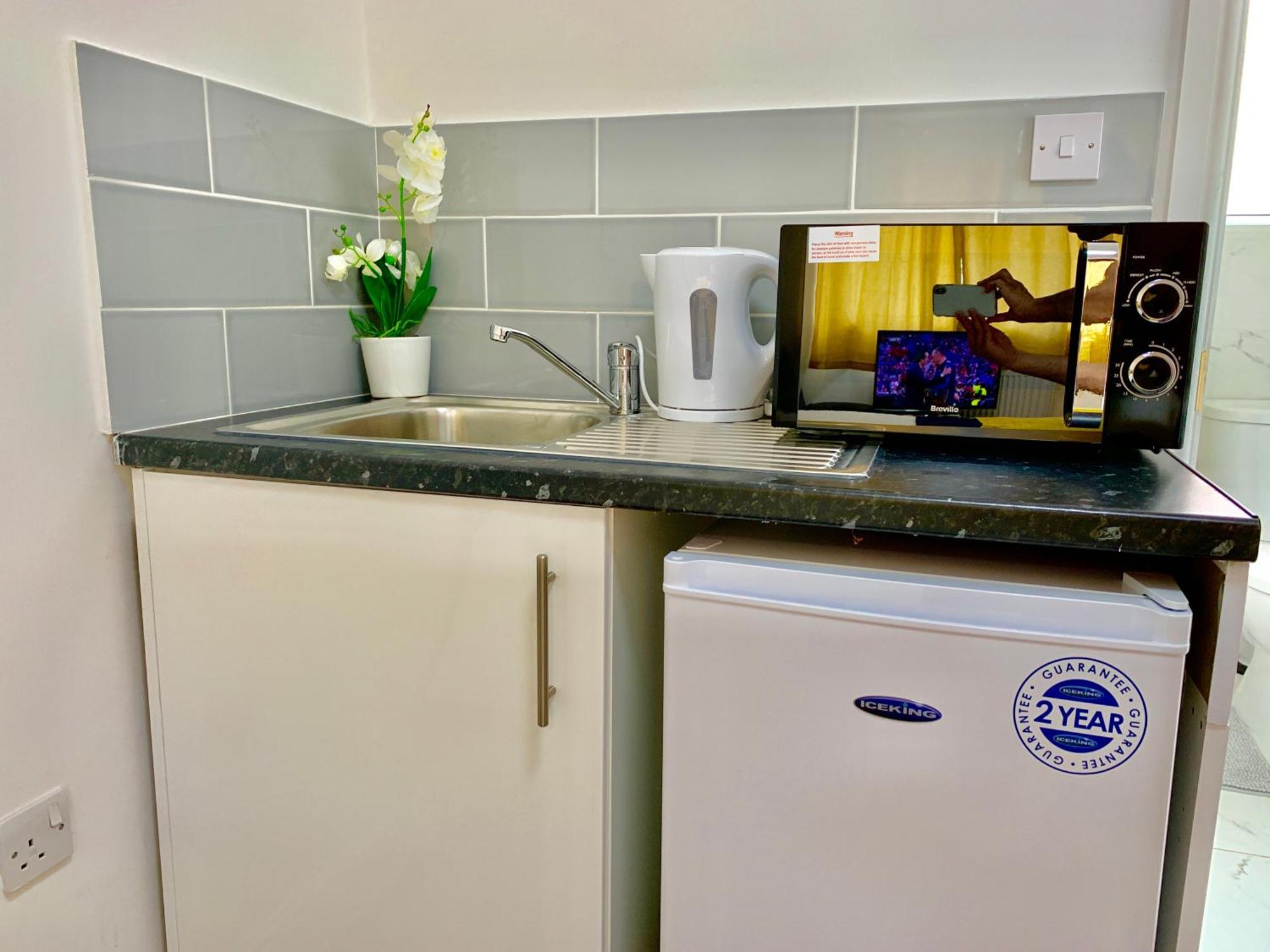 Apartments, Private Bathroom, Kitchenette, Parking, Np2 Apartment *