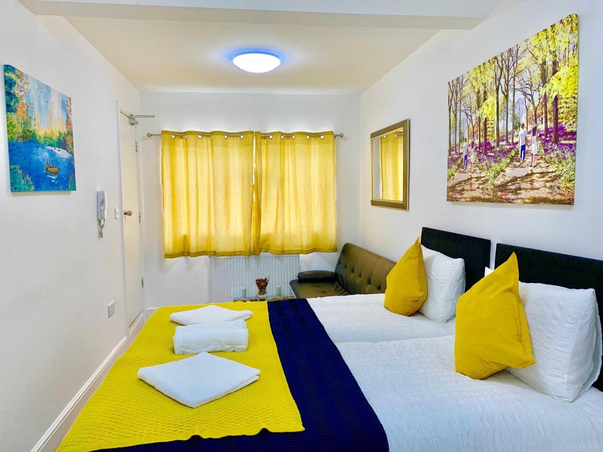 Apartments, Private Bathroom, Kitchenette, Parking, Np2 Apartment London