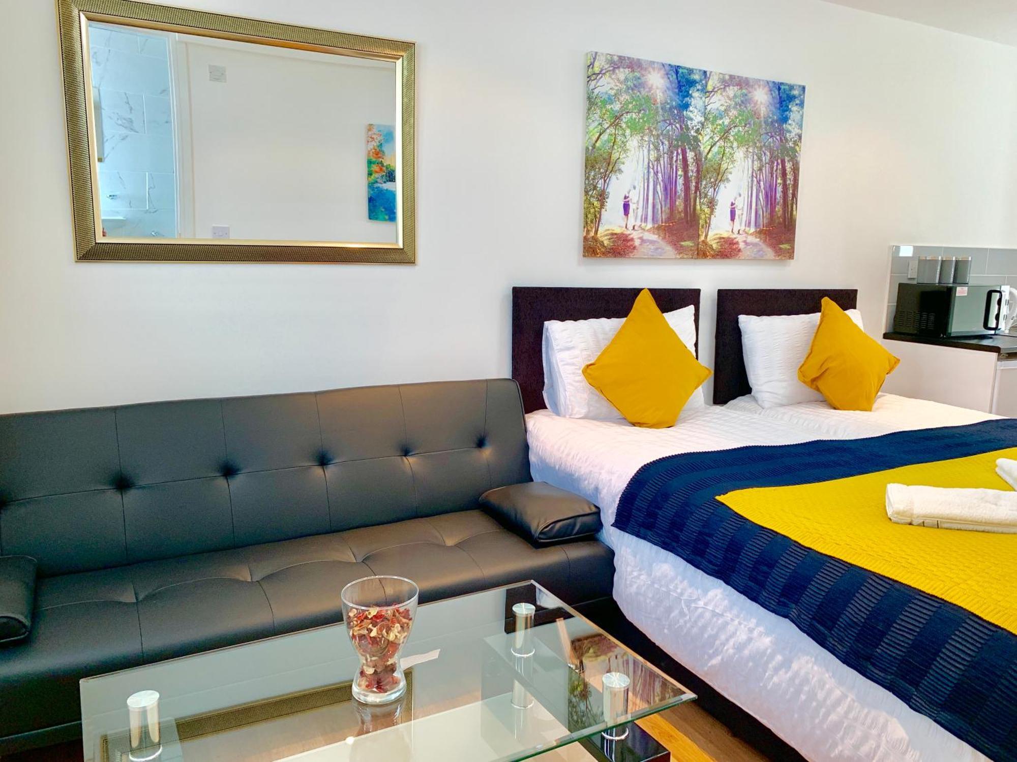 Apartments, Private Bathroom, Kitchenette, Parking, Np2 Apartment London