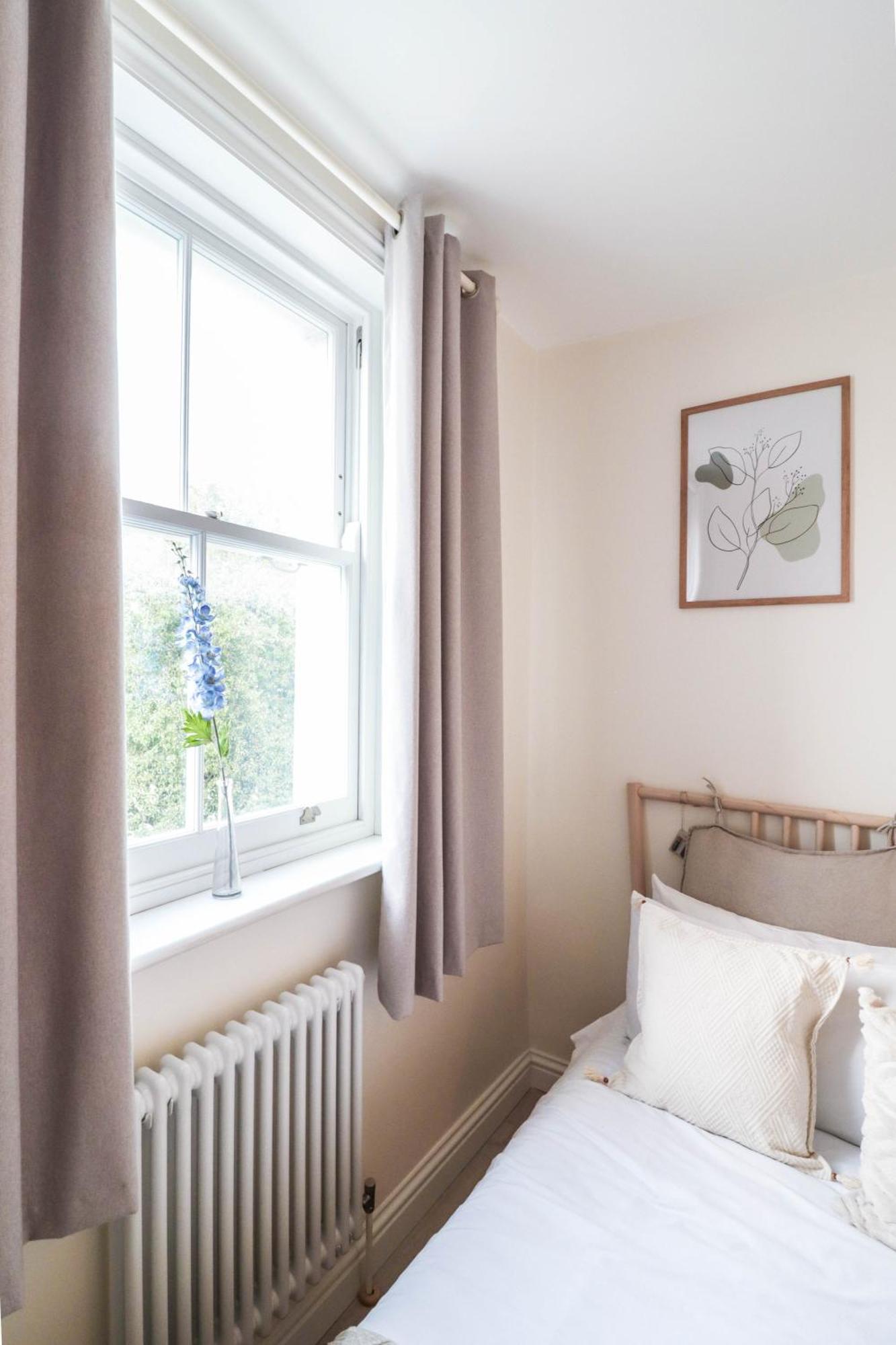 Right By Oval Station 2-Bed Flat ! Free Wifi! Londres