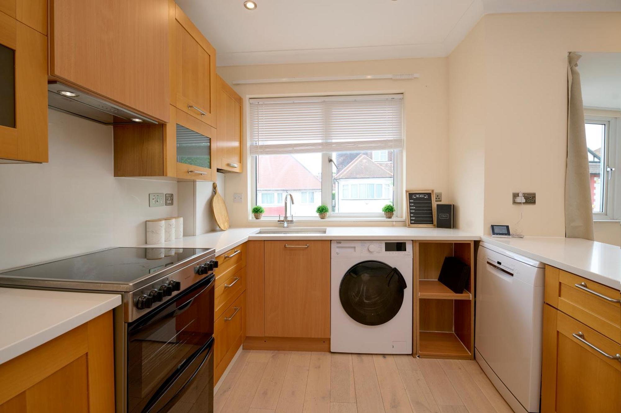 Stylish 4bed 2 Bath, Nw Large * London