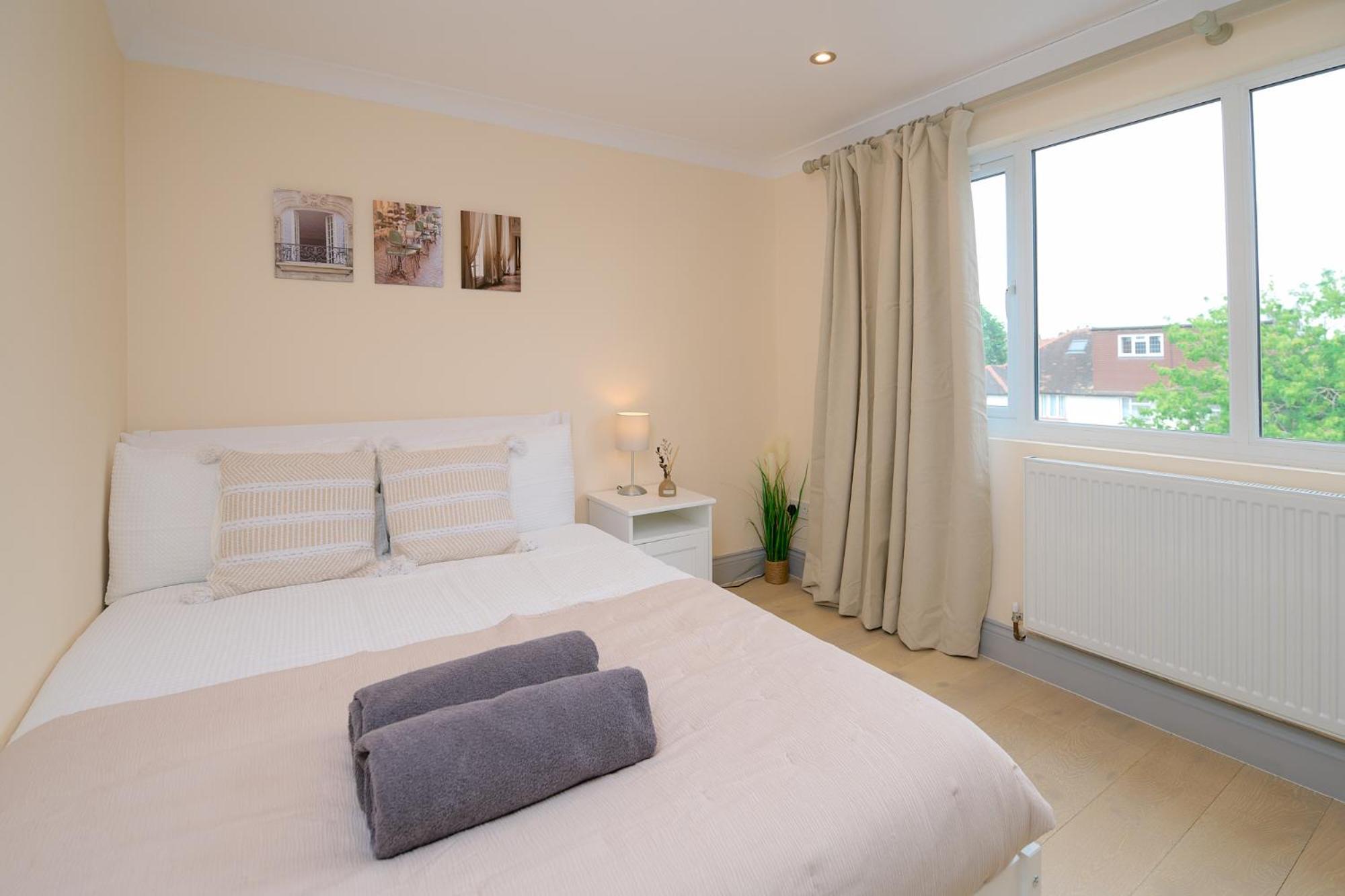 Holiday home Stylish 4bed 2 Bath, Nw Large
