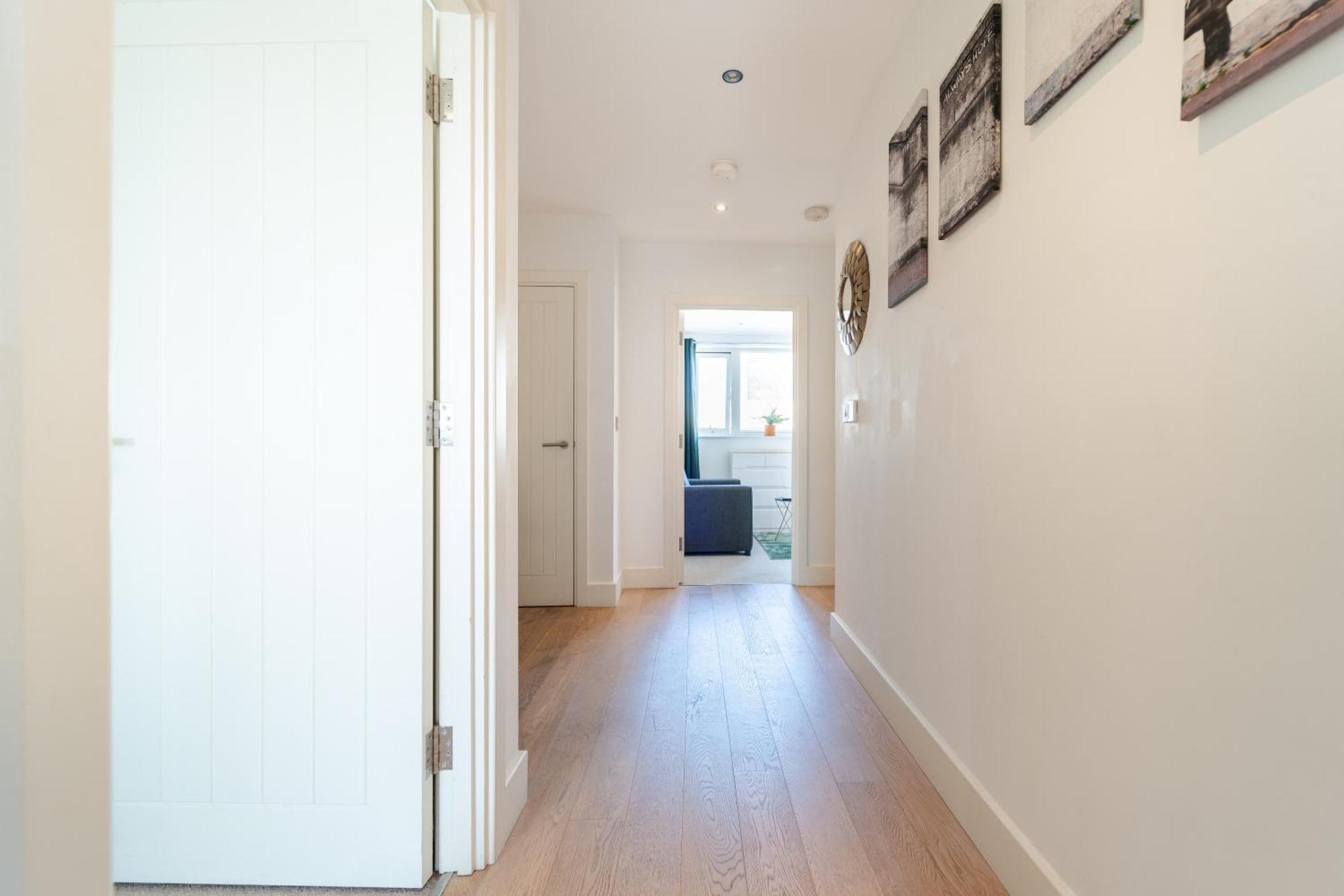 Luxury Greenwich 2bed 2bath - Sleep 6 Guest- 1 Min From Station - Close To Greenwich Maritime- Playstation Provided Leilighet London