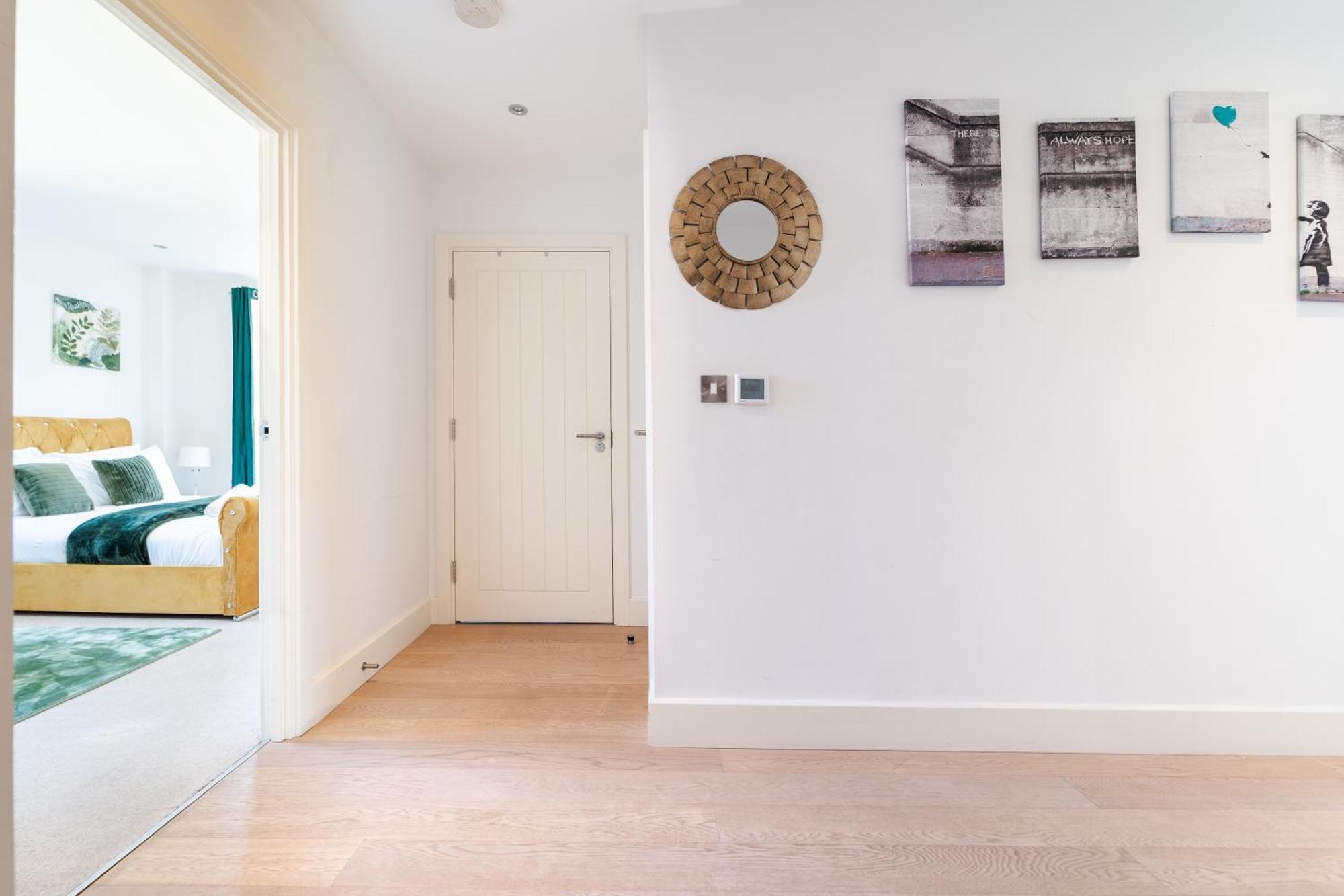Leilighet Luxury Greenwich 2bed 2bath - Sleep 6 Guest- 1 Min From Station - Close To Greenwich Maritime- Playstation Provided *