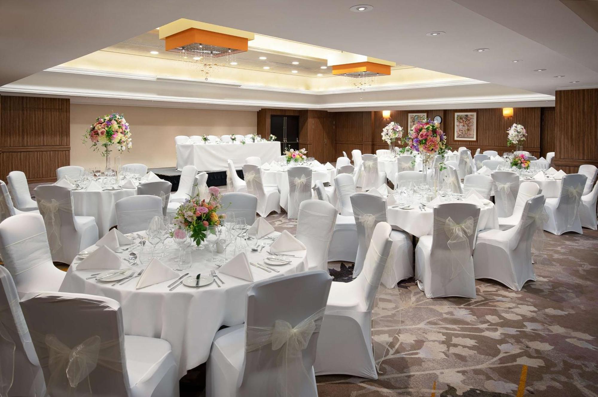 Hilton Kensington Hotel 4*