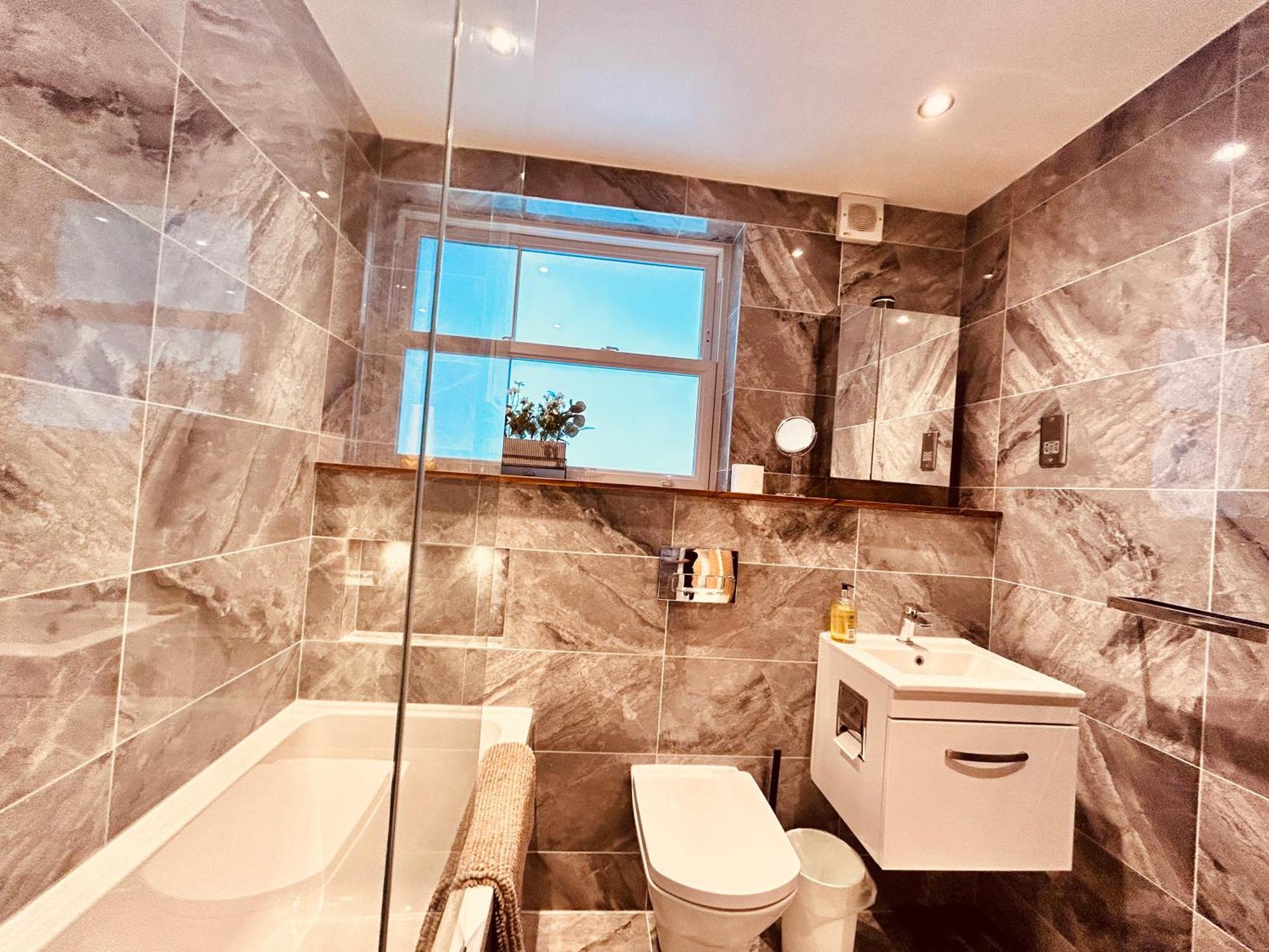Appartement Stunning Spacious B.apt. Slps.4