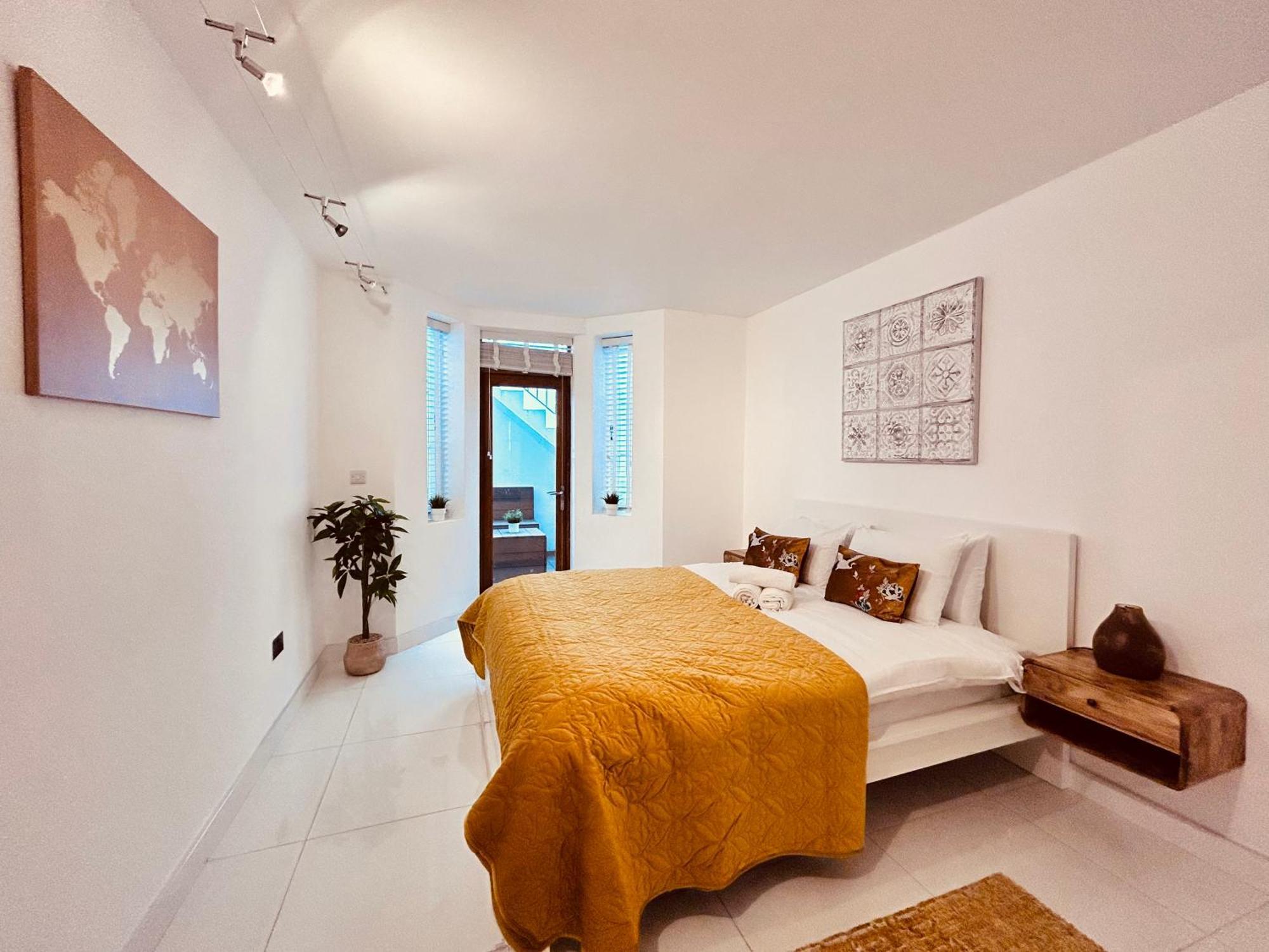 Appartement Stunning Spacious B.apt. Slps.4 *