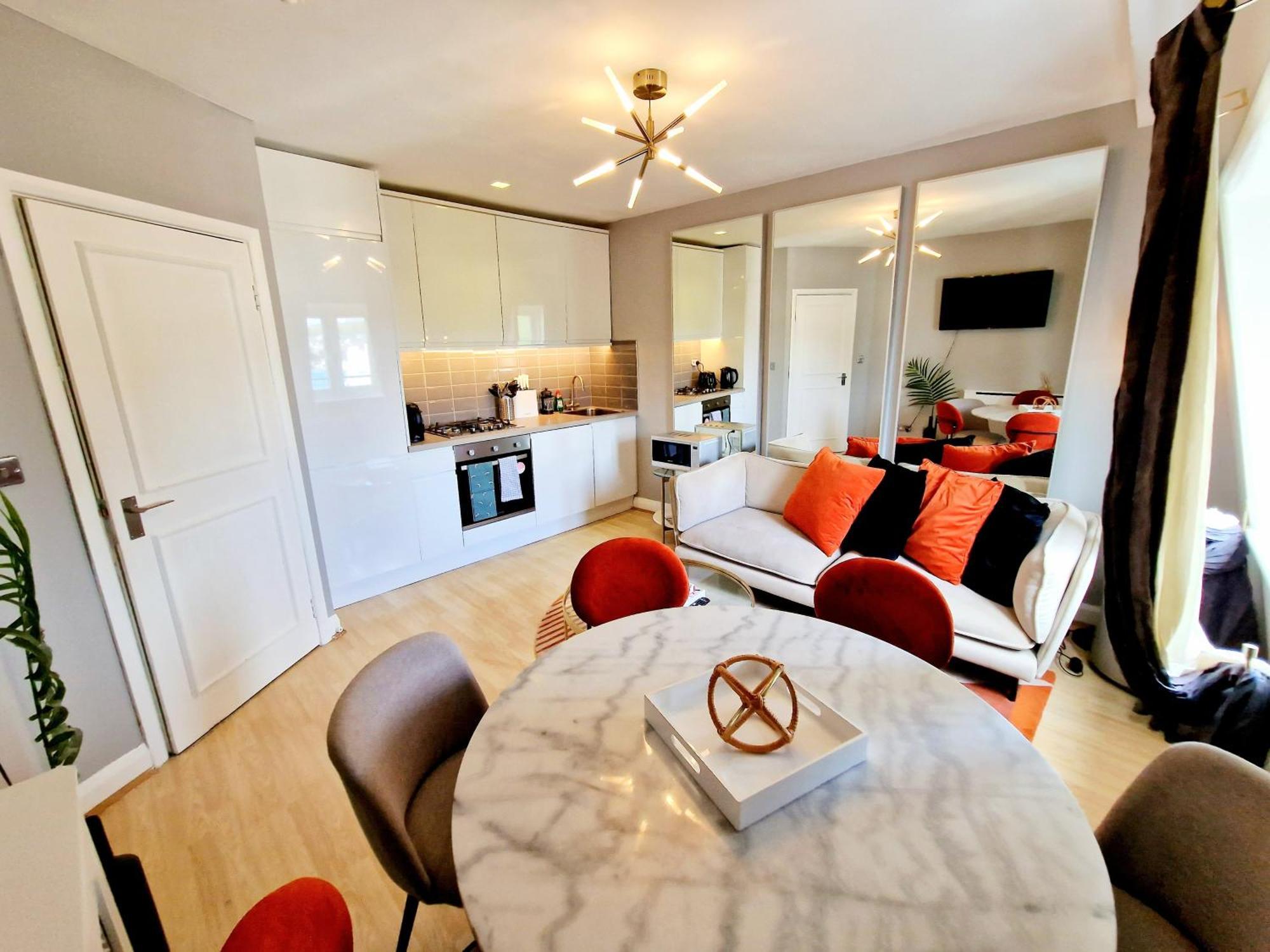 Appartement Brilliant 3 Bedroom's In Hyde Park With Elevator - 1 Flight Of Stairs Only *