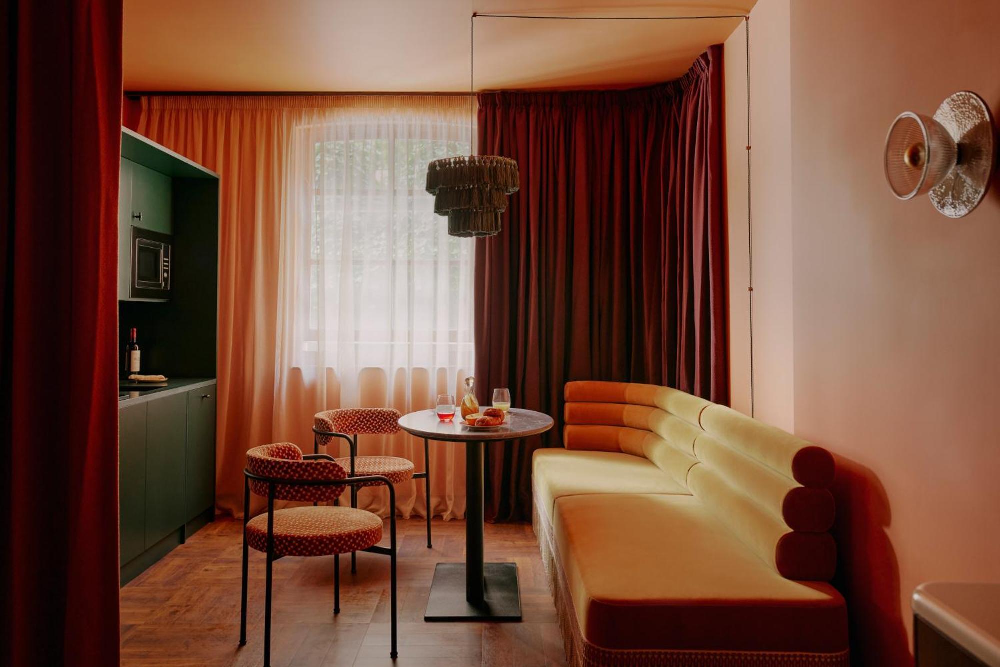 Hotell Ember Locke Kensington 4*