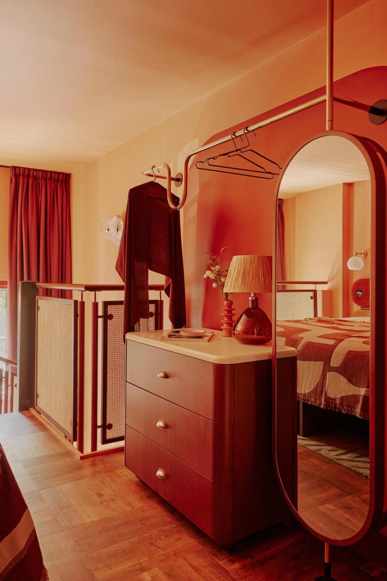 Ember Locke Kensington Hotell
