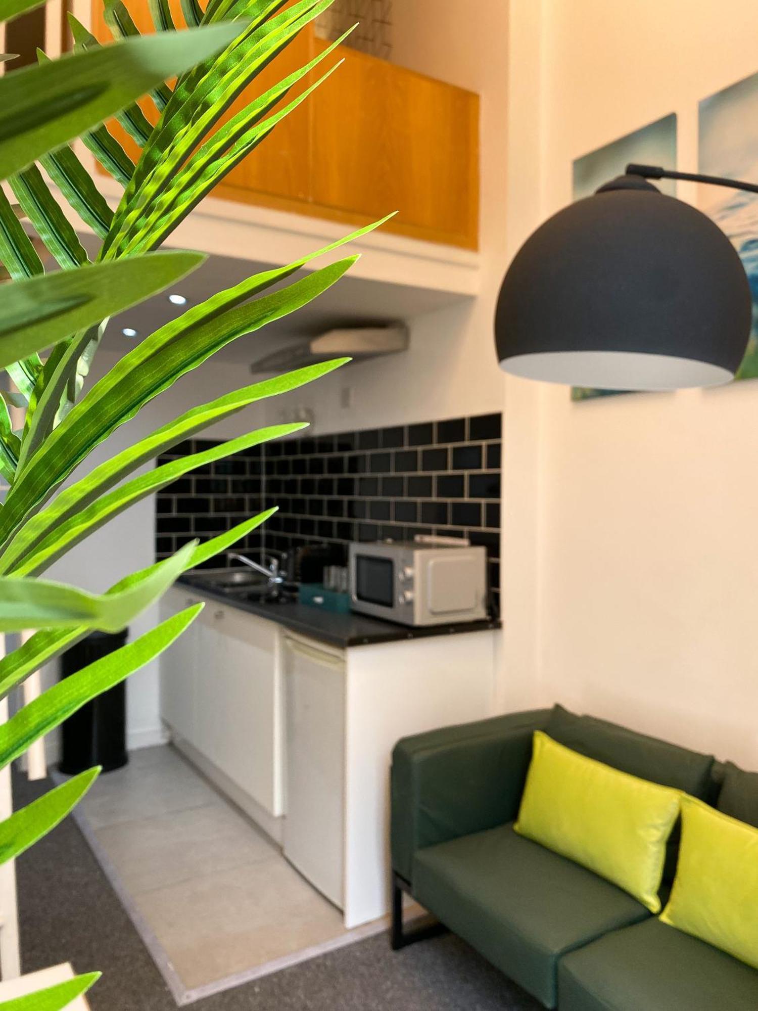 Modern Close To Hyde Park London