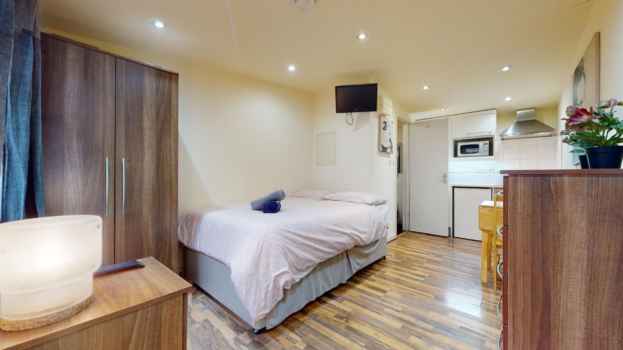 247london Flats * London