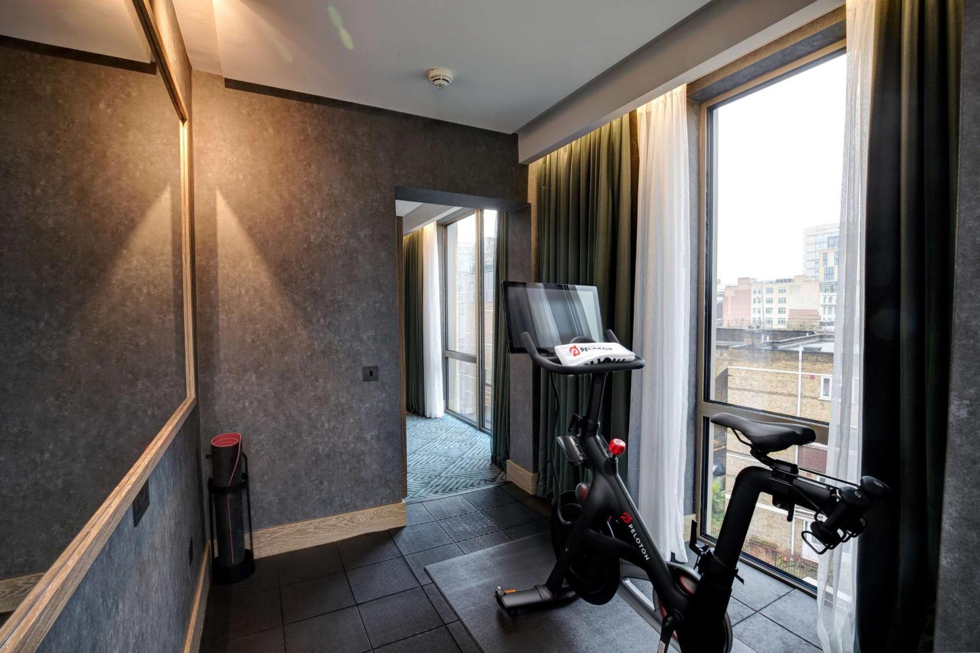 Hilton Bankside 4*