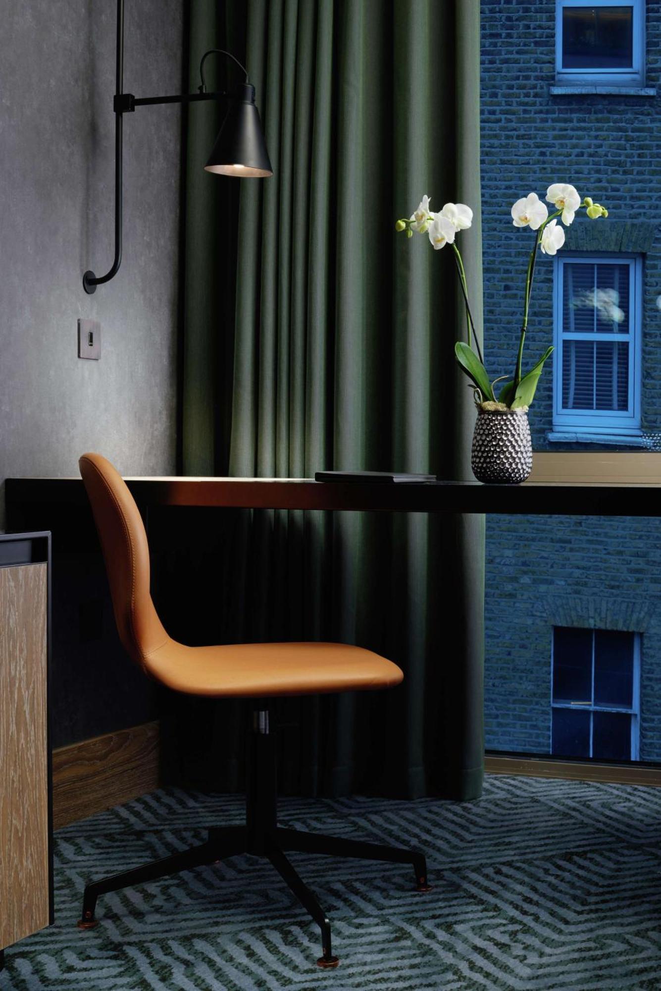 Hilton Bankside 4* London
