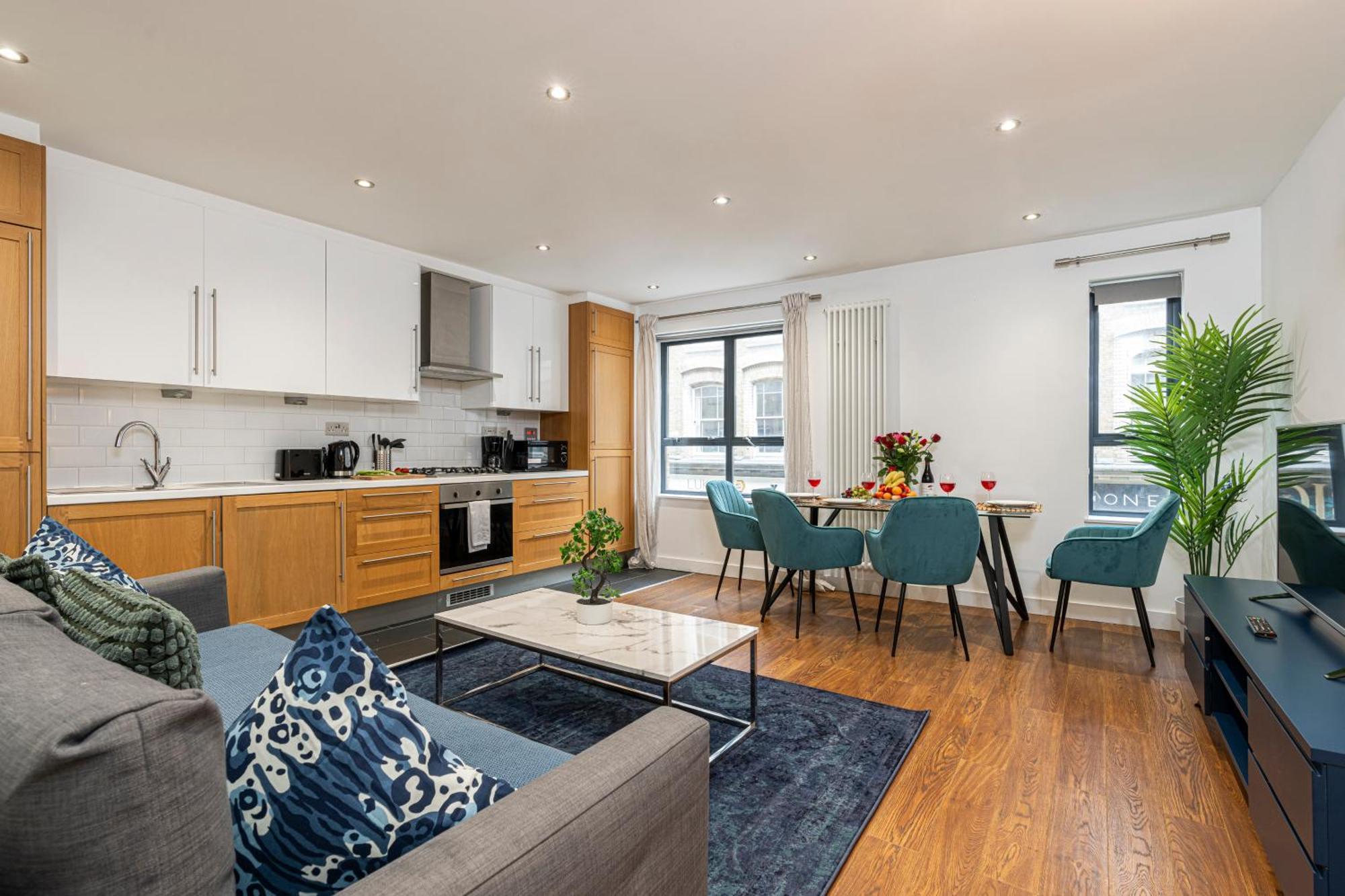 Fashionable Brick Lane Apartment London